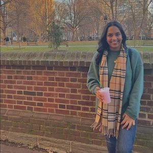 Meet your Posher, Sarah